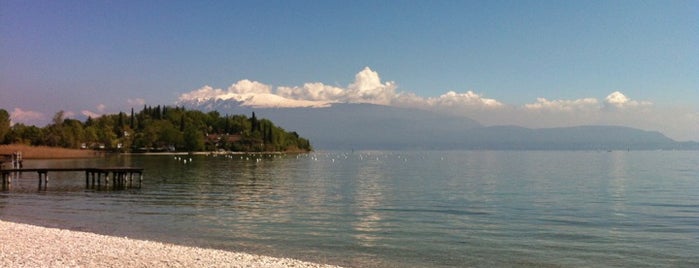 Porto di San Felice del Benaco is one of สถานที่ที่ enrico ถูกใจ.