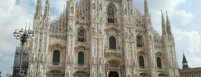 Catedral de Milão is one of Favoritos.