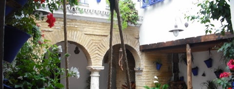 Casa-Patio de la calle Frailes, 6 is one of Patios de la Zona San Lorenzo.