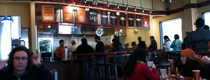 Panchero's Mexican Grill is one of สถานที่ที่ Kelly ถูกใจ.