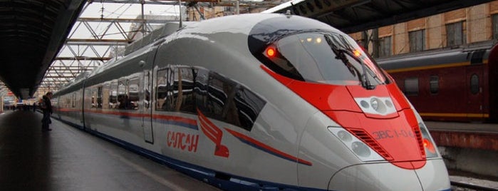 Поезд № 703/704 «Сапсан» Москва — Нижний Новгород is one of สถานที่ที่ FELICE ถูกใจ.