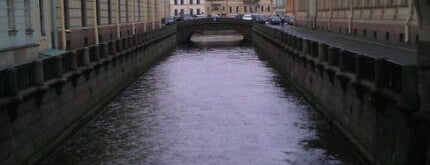 Museo del Hermitage is one of Top Museums (worldwide).