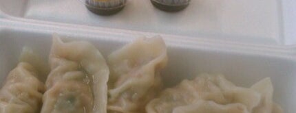 Golden Fried Dumpling is one of Sherina 님이 좋아한 장소.