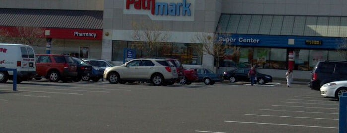 Pathmark is one of Markets.