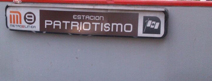 Metro Patriotismo is one of Tempat yang Disukai desechable.