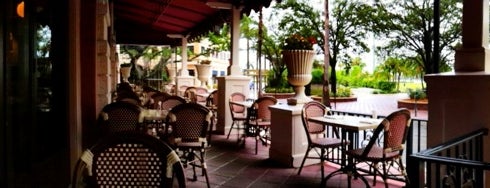 Pistache French Bistro is one of Fido Does Palm Beach.
