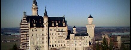 Château Neuschwanstein is one of Things To Do Before I Die.