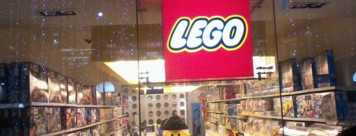 Tienda Lego is one of Locais curtidos por Jimmy.