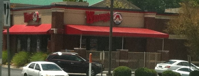 Wendy’s is one of Locais curtidos por Staci.
