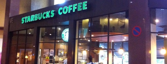 Starbucks is one of Tempat yang Disukai Endless Love.