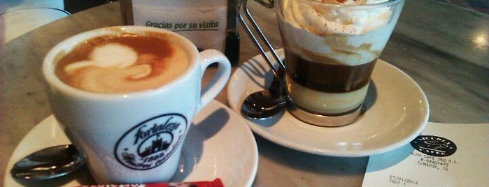 Niccola Caffe is one of Bares, restaurantes....