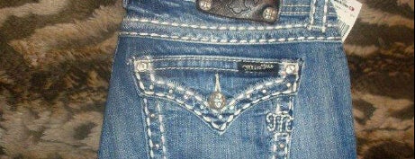 The Buckle is one of I  2 $HOP!!.