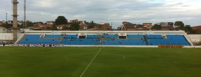 Estádio Municipal Nhozinho Santos is one of Ilha Magnética de São Luis-MA.