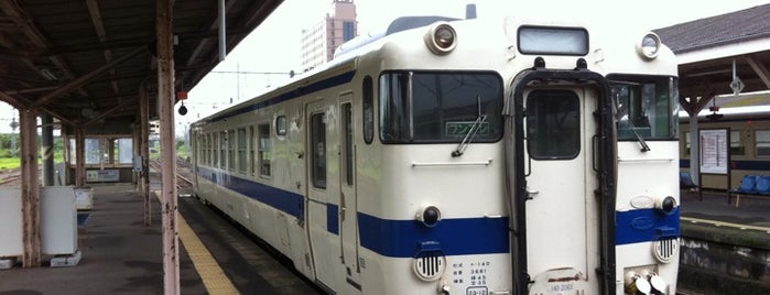 Miyakonojō Station is one of Lieux qui ont plu à Hide.
