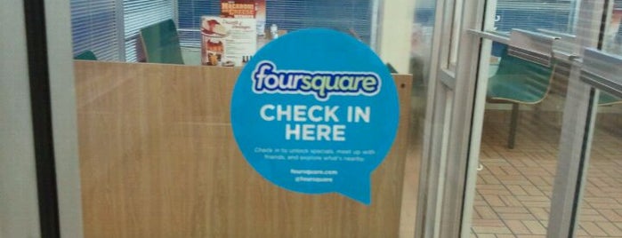 Huddle House is one of 416 Tips on 4sqDay 2012.