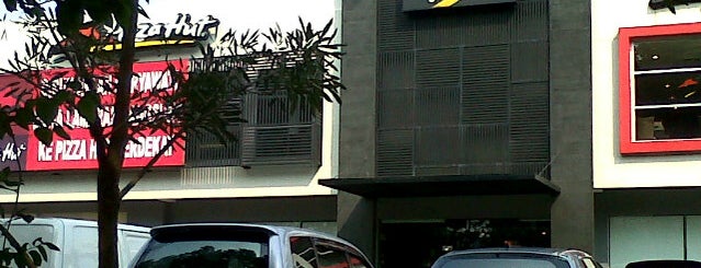 Pizza Hut is one of Tangerang City.