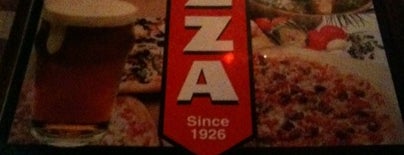 Regina Pizzeria is one of the best of #yum.