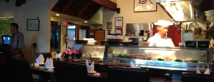 Yabu Restaurant is one of สถานที่ที่บันทึกไว้ของ Brittany.