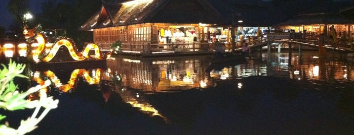 Pattaya Floating Market is one of My wish list.