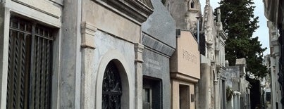 Friedhof La Recoleta is one of Historical Sites Visited.