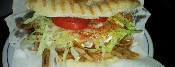 Döner Taufkirchen is one of Sueさんの保存済みスポット.