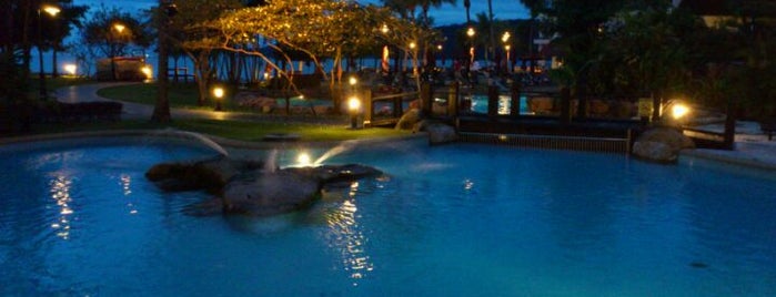 Marina Club Swimming Pool is one of สถานที่ที่บันทึกไว้ของ ꌅꁲꉣꂑꌚꁴꁲ꒒.