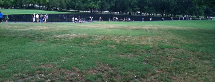 Vietnam Veterans Memorial is one of Places that are checked off my Bucket List!.