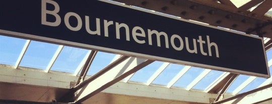 Bournemouth Railway Station (BMH) is one of Railway Stations i've Visited.
