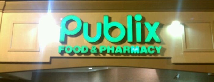 Publix is one of สถานที่ที่ Chester ถูกใจ.