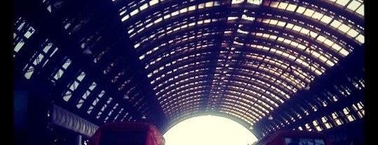 Stazione Milano Centrale is one of My Italy Trip'11.