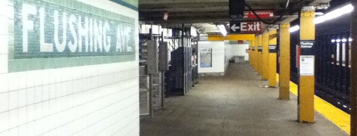 MTA Subway - Flushing Ave (G) is one of สถานที่ที่ Albert ถูกใจ.