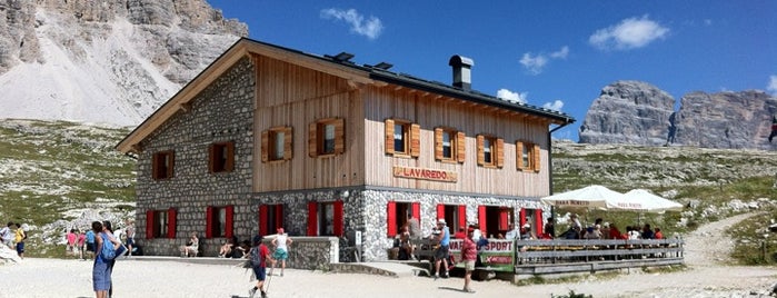 Rifugio Lavaredo is one of สถานที่ที่ Gianluca ถูกใจ.