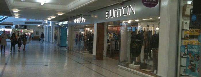 Burton is one of Lugares favoritos de Carl.