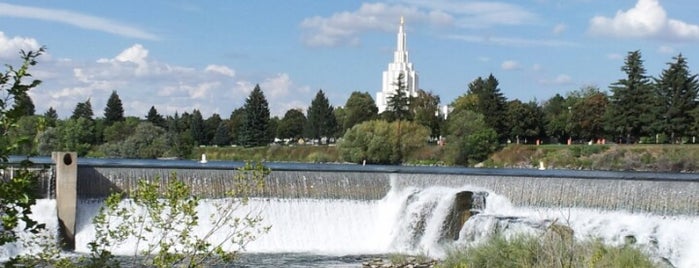 The Falls In Idaho Falls is one of OR-ID-WA.