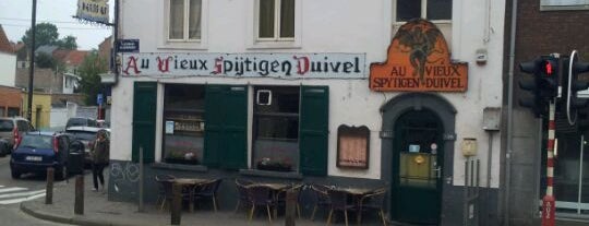 Au Vieux Spijtigen Duivel is one of สถานที่ที่บันทึกไว้ของ Nadine.