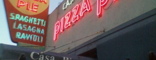 Casa Bianca Pizza Pie is one of Tempat yang Disimpan Chris.