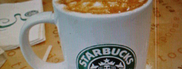 Starbucks is one of SLICK'ın Kaydettiği Mekanlar.