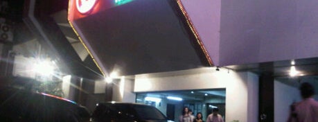 Tristar International Restaurant is one of Chinese Restaurant in Surabaya.