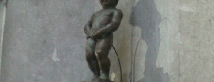 Manneken Pis is one of Famous Statues Around the World.