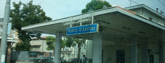 Stazione Porto d'Ascoli is one of Stazioni ferroviarie delle Marche.