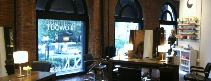 Salon SCK is one of Aashna’s Liked Places.