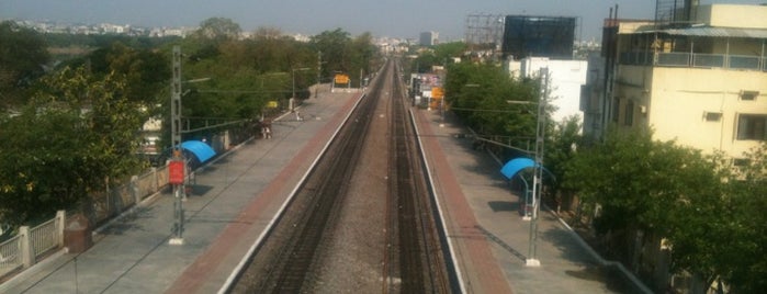 James Street MMTS Station is one of Cab in Bangalore.