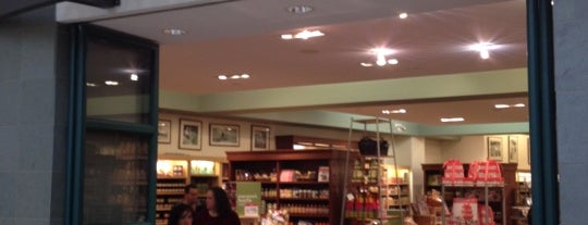 Harry & David is one of Westfarms Mall Stores.