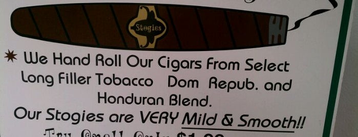 Stogies Smoke Shop is one of Lugares favoritos de Kelly.