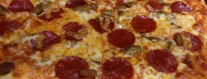 Palace Pizza & More is one of Favorite Food.