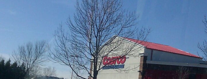 Costco is one of สถานที่ที่ Drew ถูกใจ.