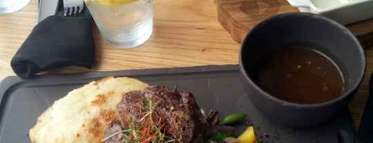 Meat Market Steak & Cocktail is one of Carlさんのお気に入りスポット.