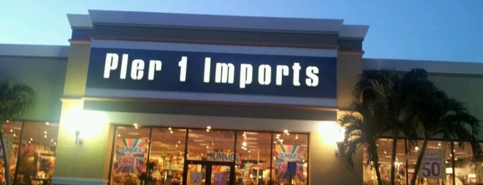 Pier 1 Imports is one of สถานที่ที่ Graeme ถูกใจ.