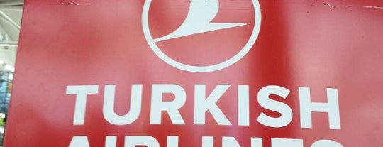 Turkish Airlines is one of Tempat yang Disukai Kevin.