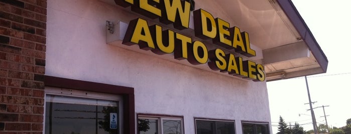 New Deal Auto Sales is one of สถานที่ที่ Mike ถูกใจ.